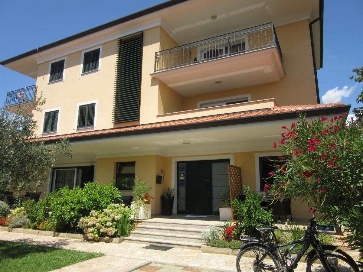 Villa Ema Rovigno Esterno foto