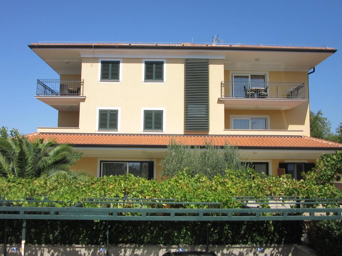 Villa Ema Rovigno Esterno foto