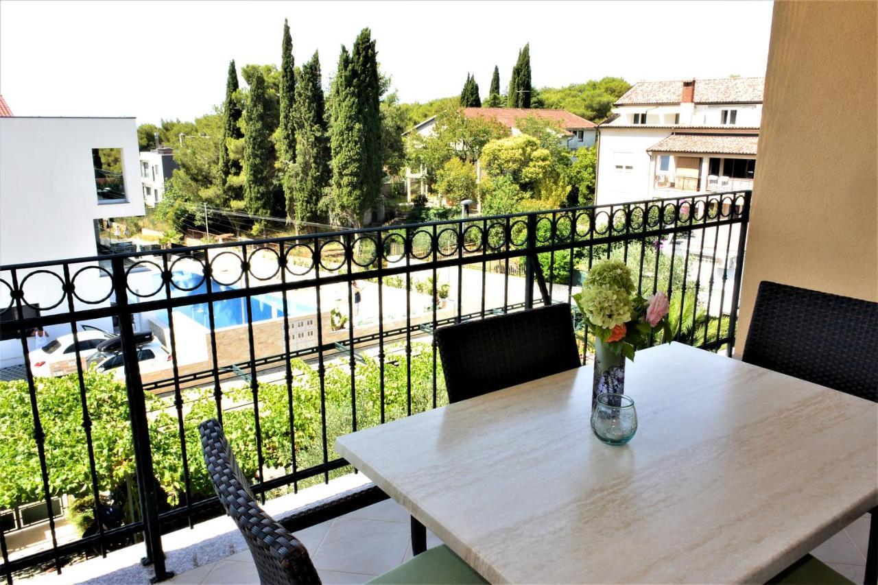 Villa Ema Rovigno Esterno foto