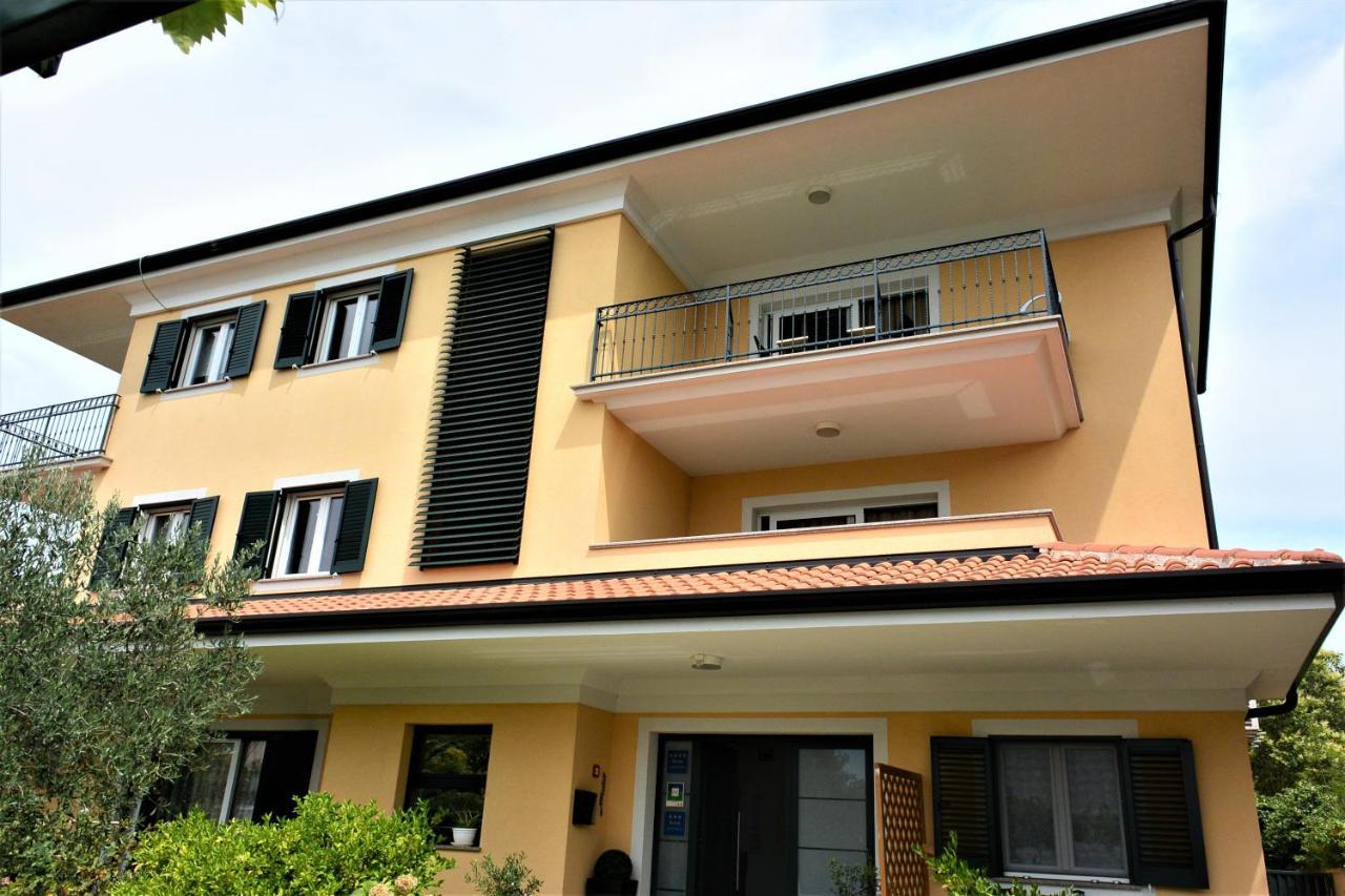 Villa Ema Rovigno Esterno foto